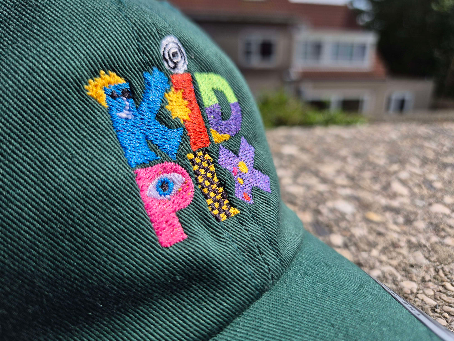 Kid Pix Hat - Abandonware